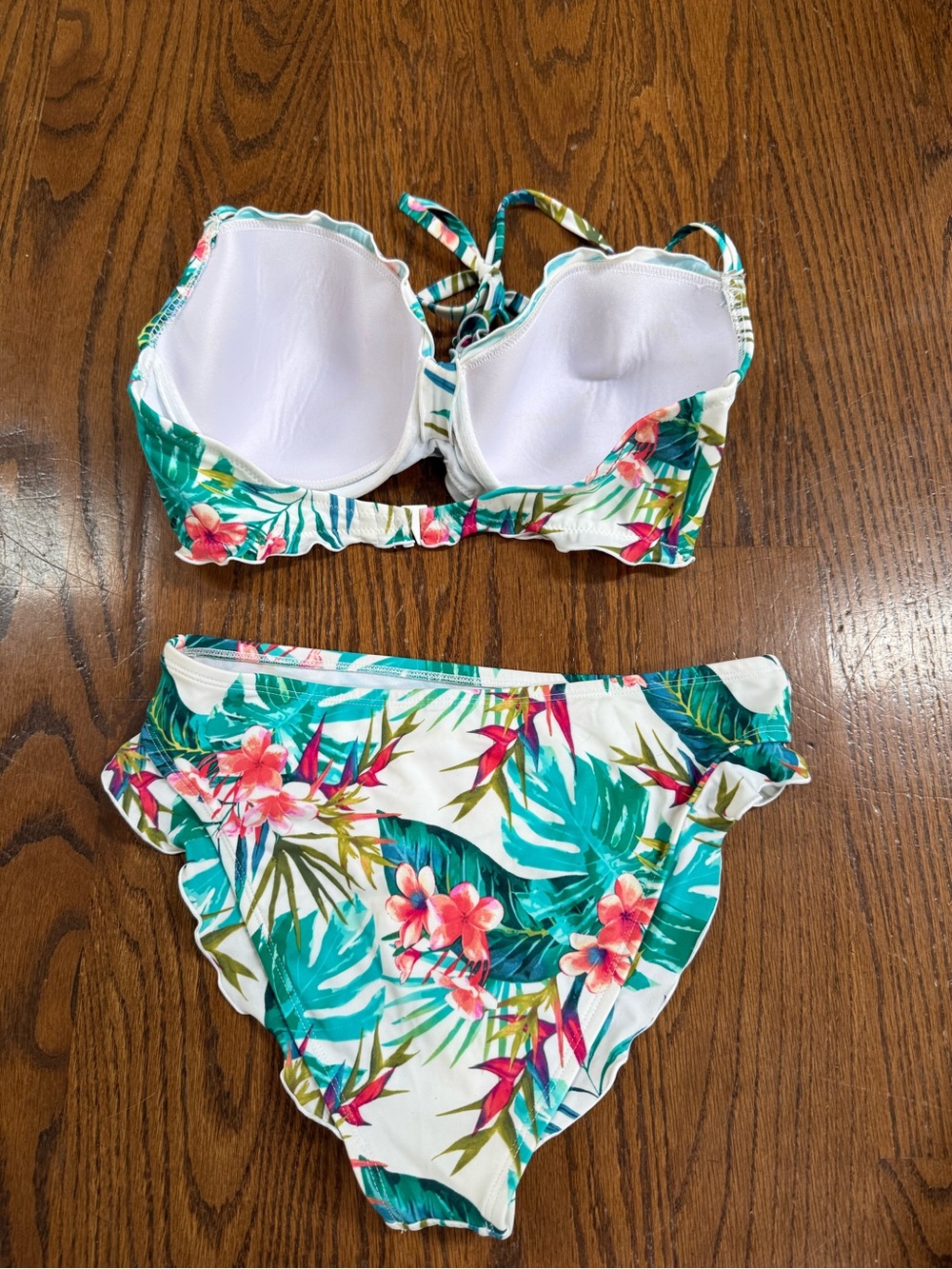 Floral Tropical Ruffle Bikini Set - Picture 2 of 5